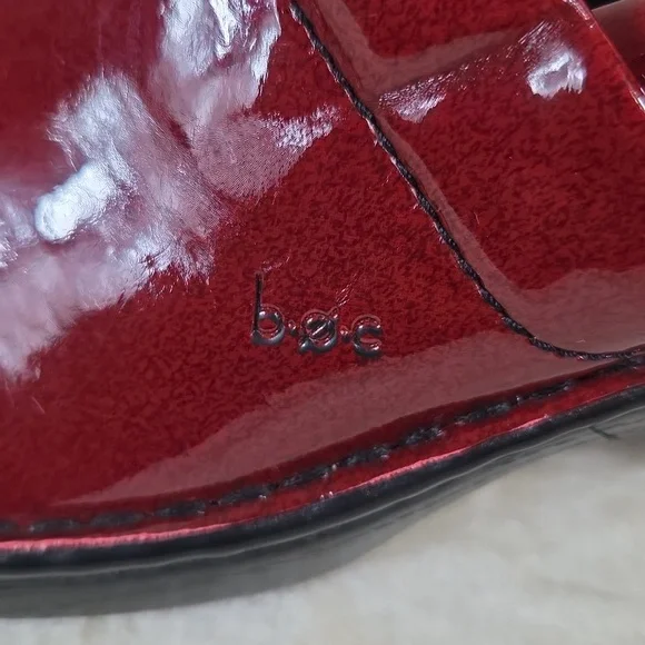 BOC Born Concepts Red Patent Clogs - Picture 10 of 10